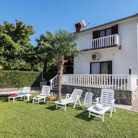 Lara Apartament *