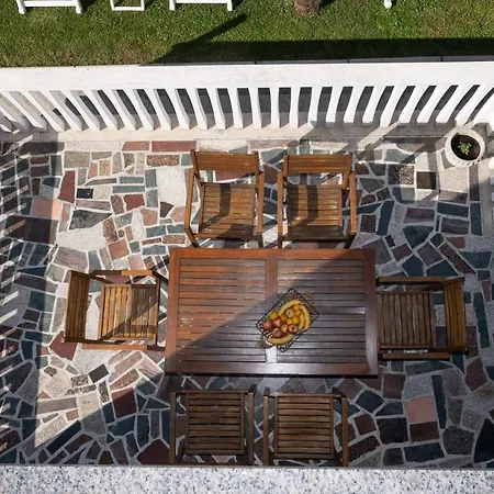 Lara Apartman Lovran