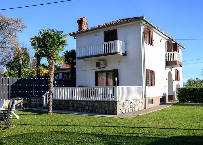 Apartment Lara Lovran